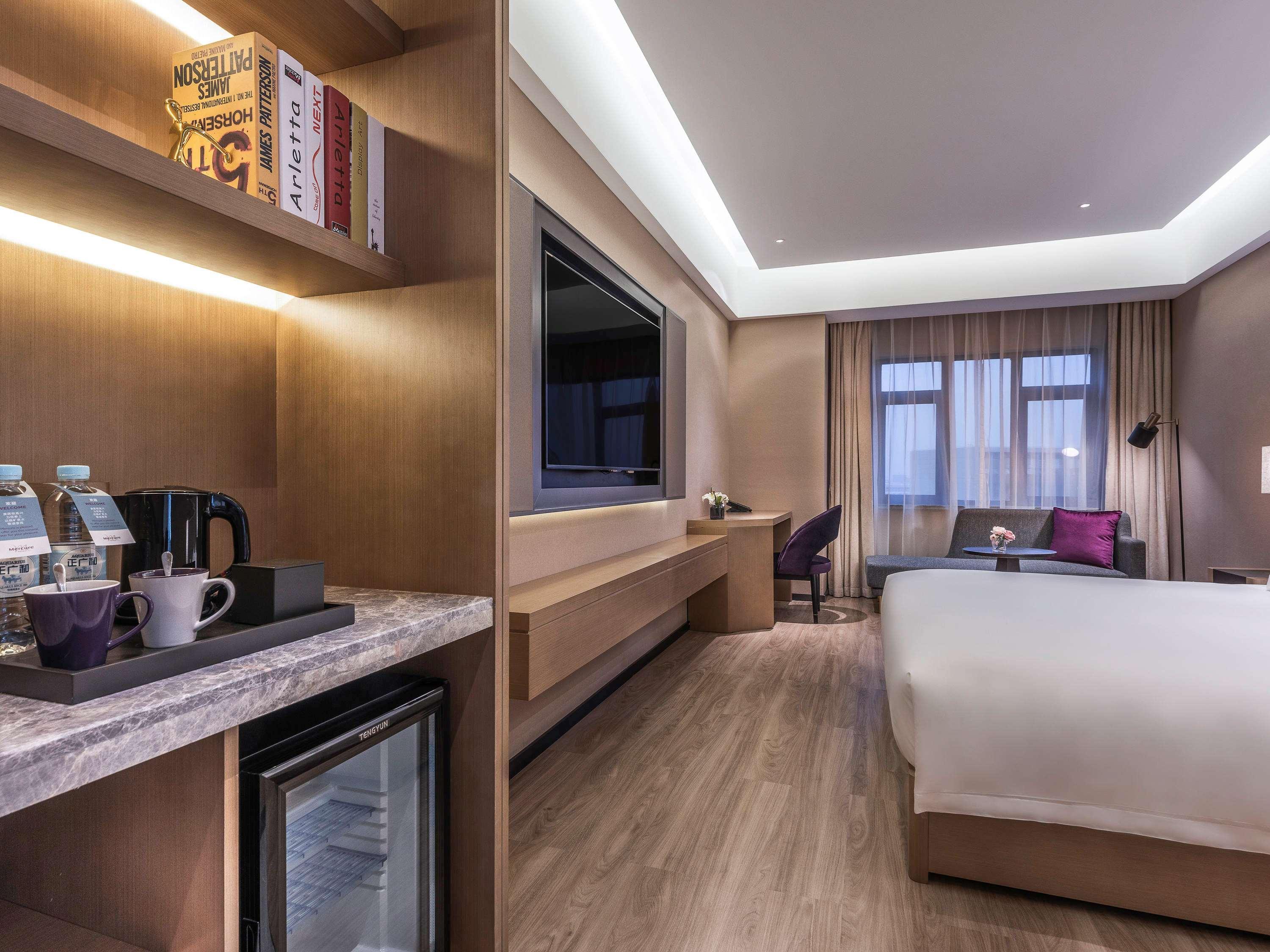 Mercure Shanghai Jiuting Exterior photo