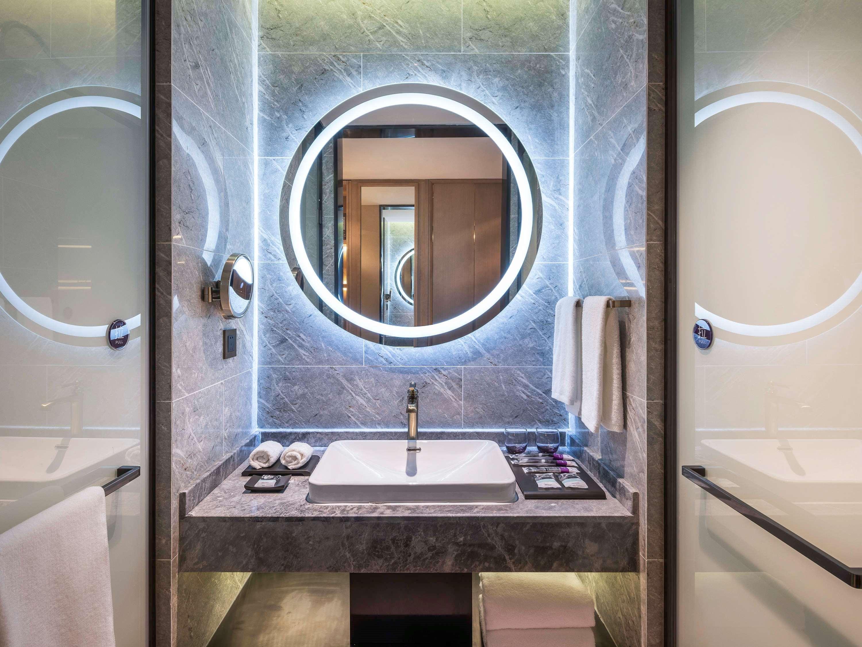 Mercure Shanghai Jiuting Exterior photo